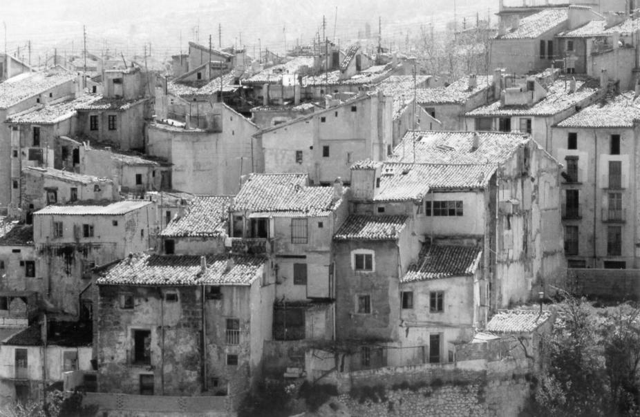 La Universidad de Alicante publica un libro sobre el urbanismo de los siglos XIX y XX en Alcoy
