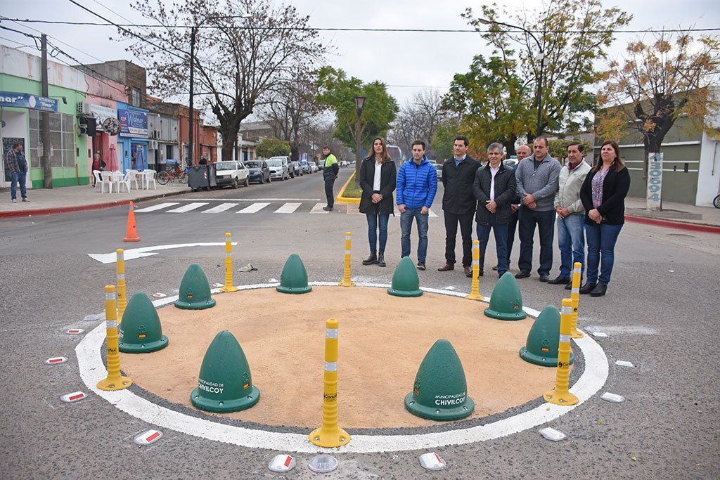 Seis alcaldes de la comarca ingresan en un centro para desintoxicación de adictos a las rotondas